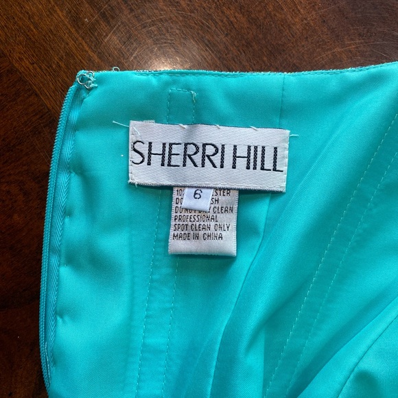 Sherri Hill Prom Dress - Picture 4 of 5